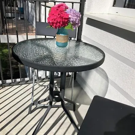 Przytulny Apartament Blisko Stoku Narciarskiego *